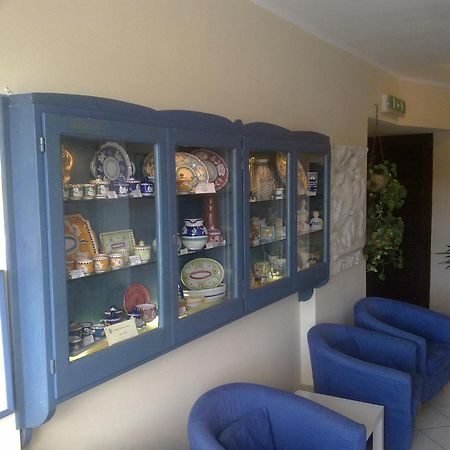 Hotel La Baia Ponza Eksteriør bilde