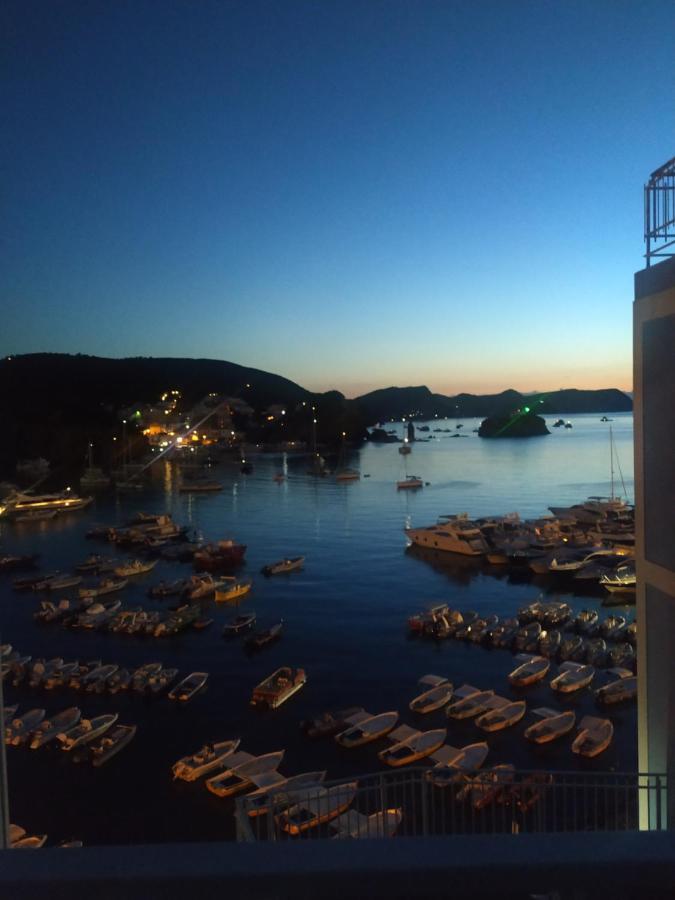Hotel La Baia Ponza Eksteriør bilde