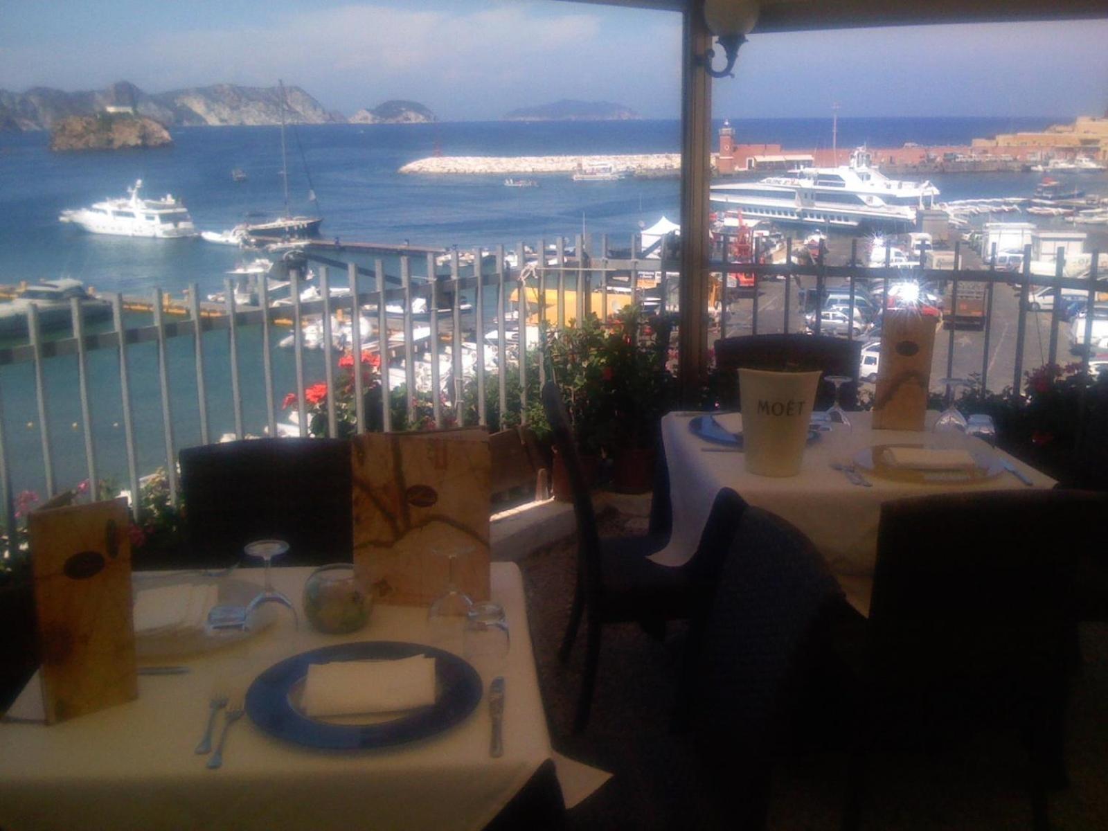 Hotel La Baia Ponza Eksteriør bilde