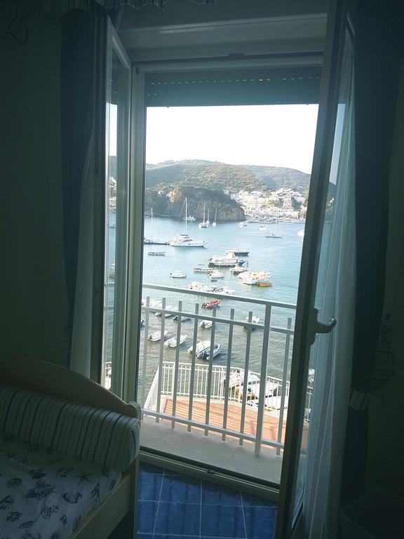 Hotel La Baia Ponza Eksteriør bilde
